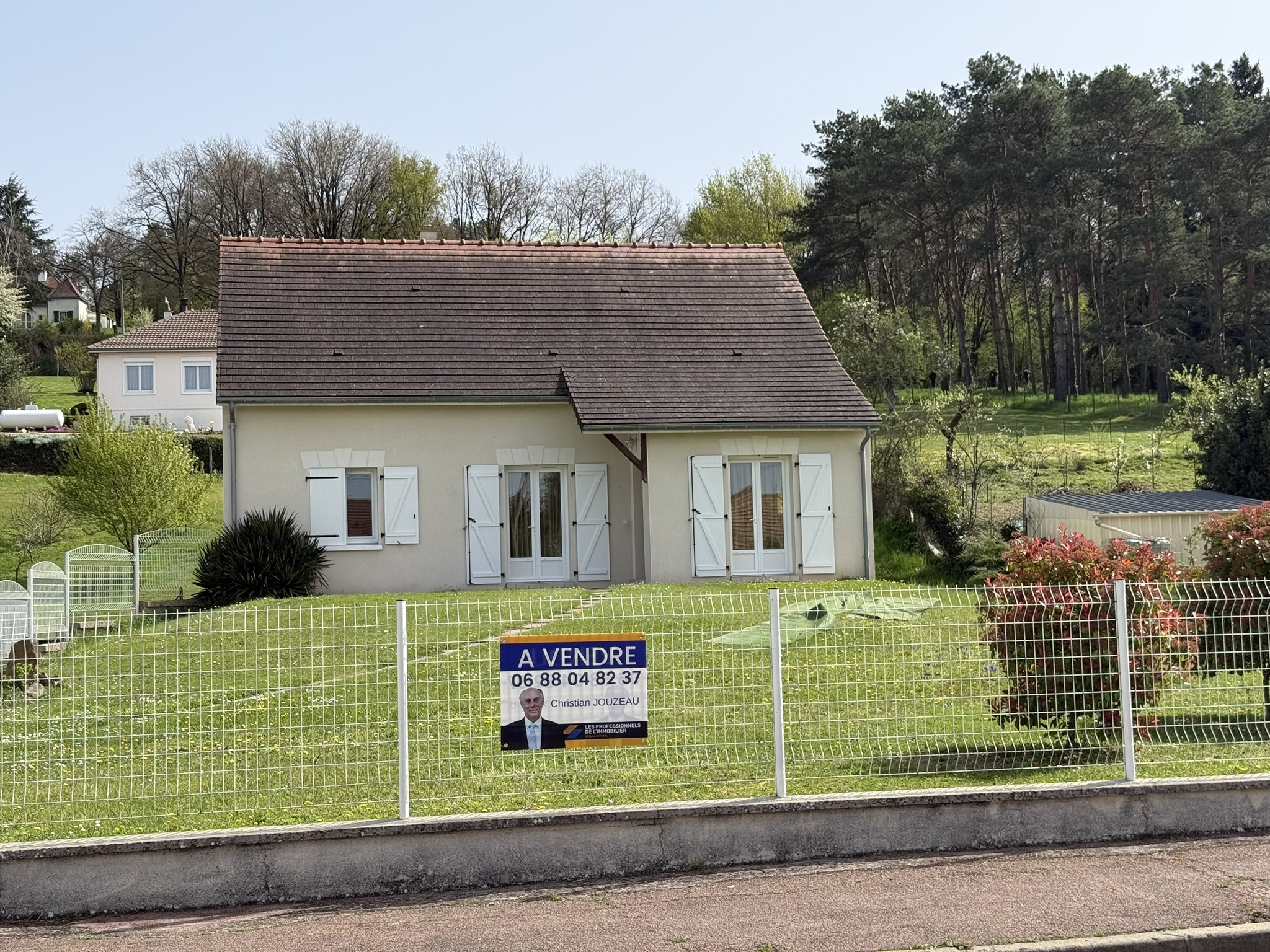 Maison / villa à Descartes photo #1