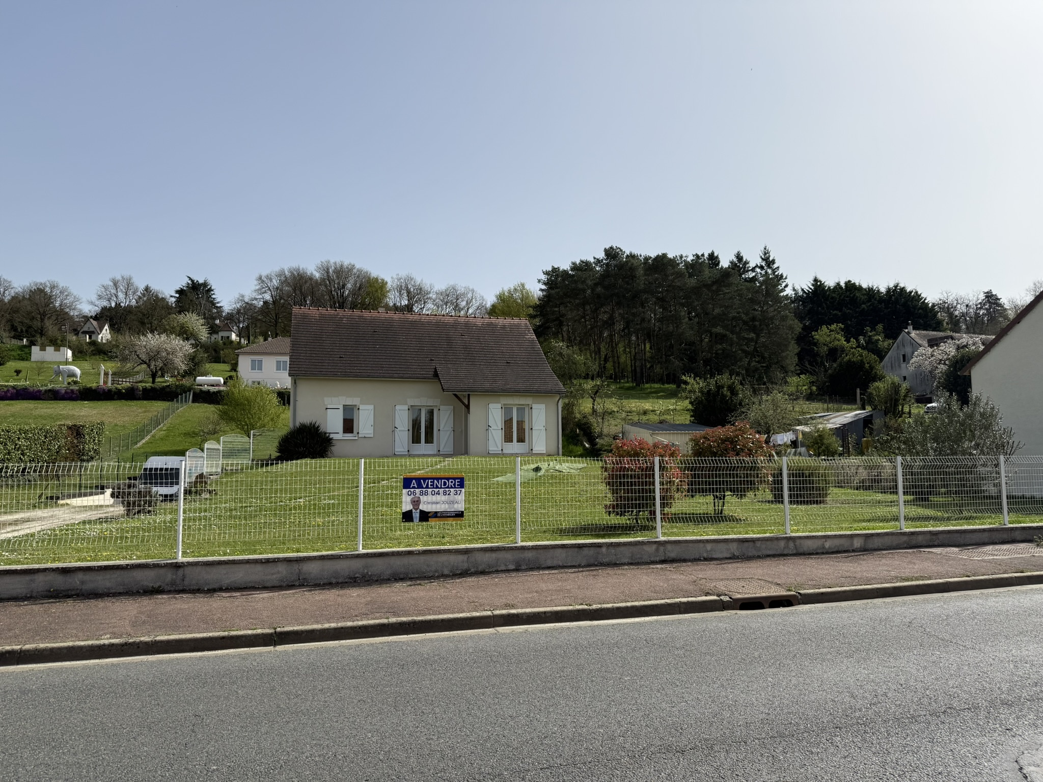 Maison / villa à Descartes photo #12