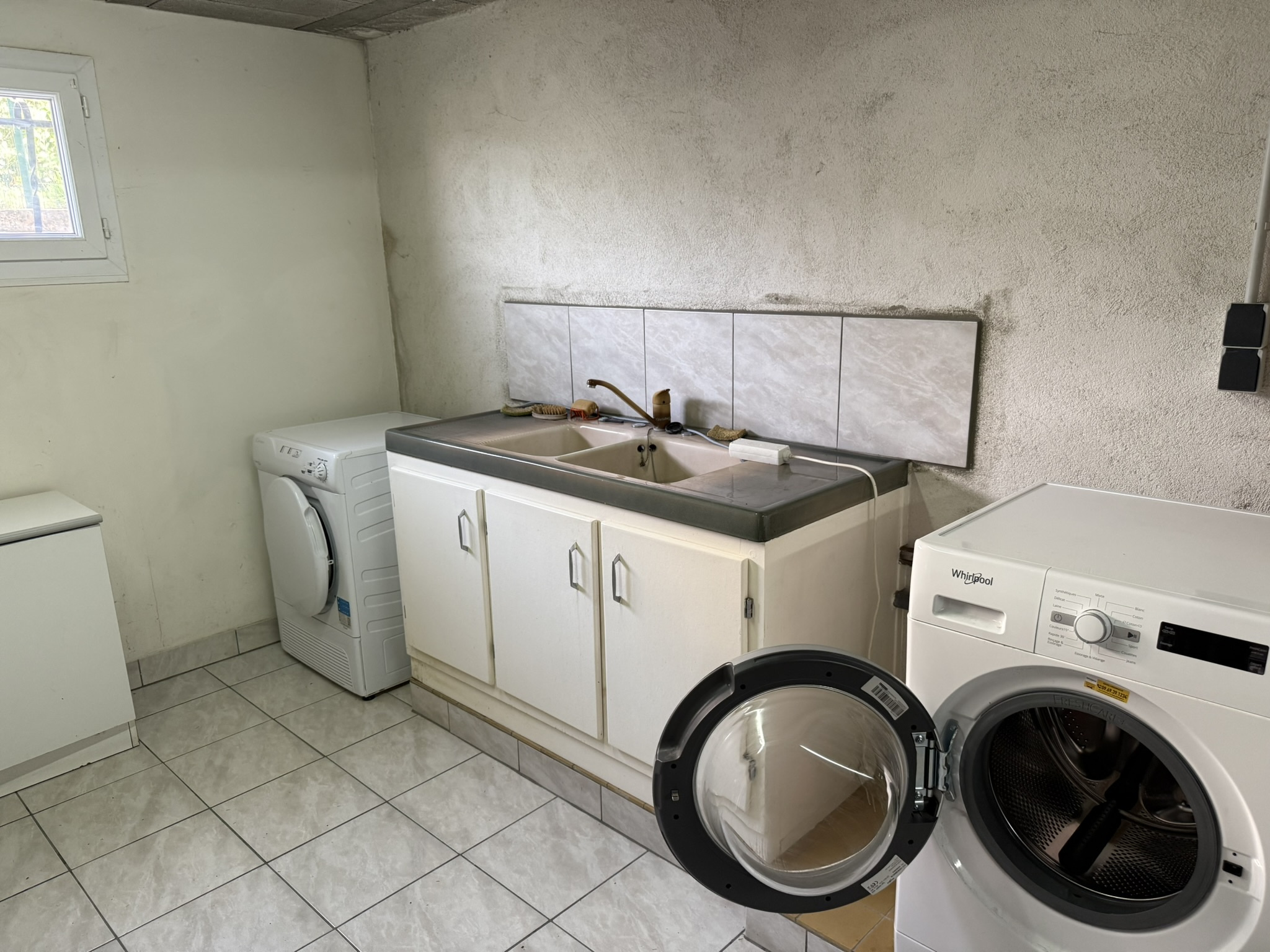Maison / villa à Descartes photo #8