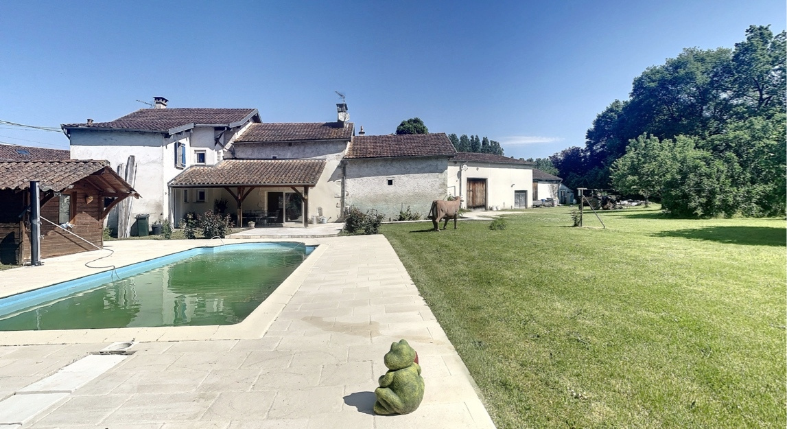 Maison / villa à Annesse-et-Beaulieu photo #4