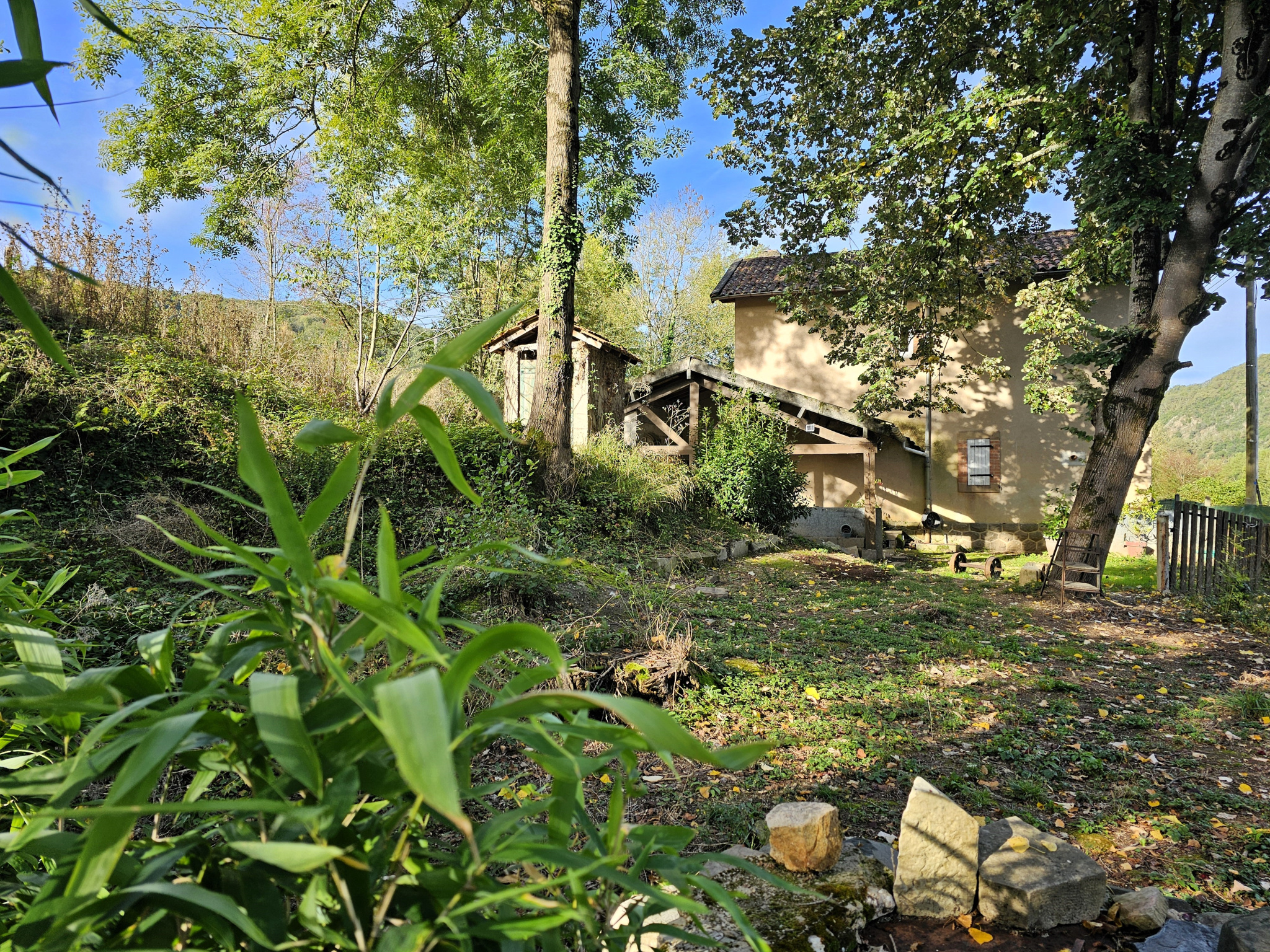 Maison / villa à Saint-Juéry photo #2