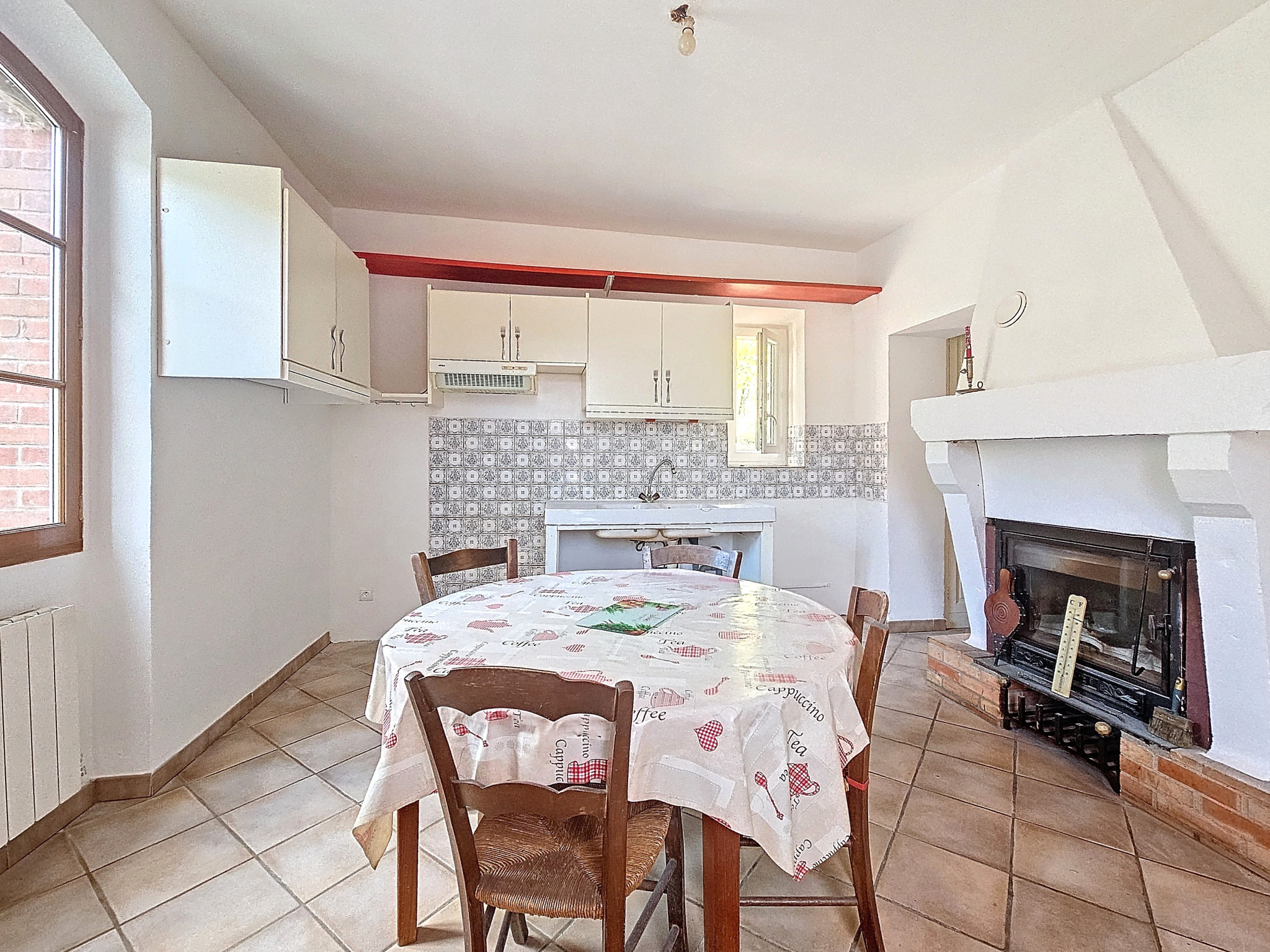 Maison / villa à Saint-Juéry photo #8