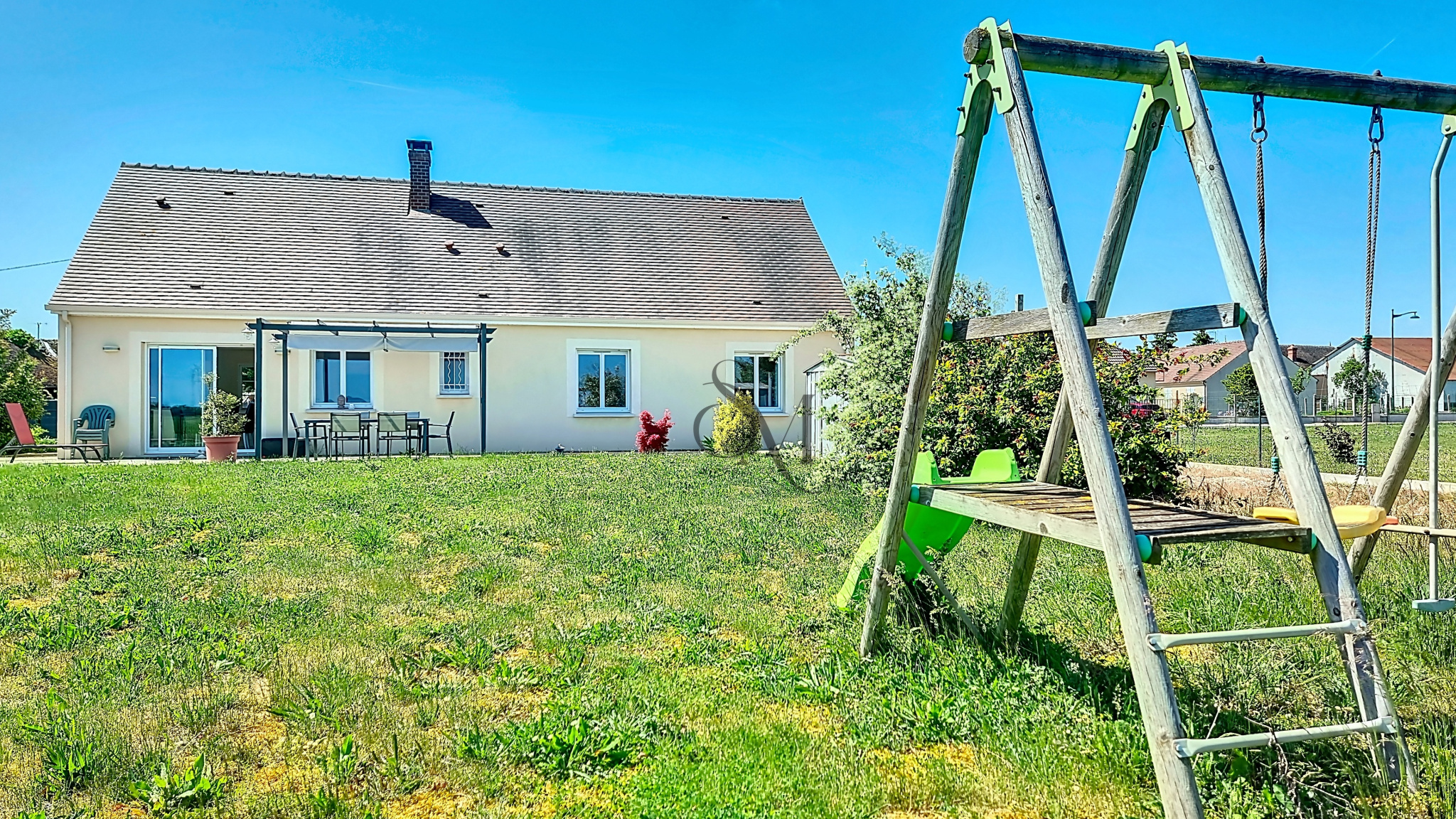 Maison / villa à Pannes photo #2
